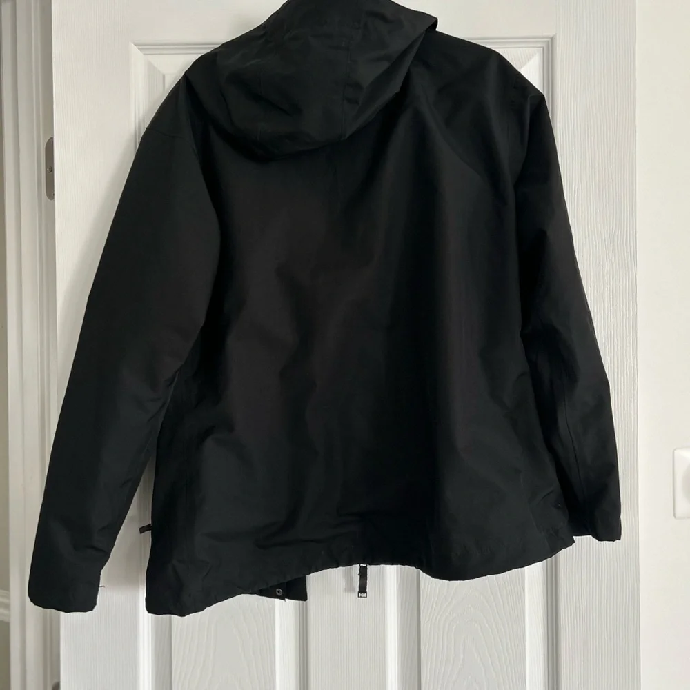 Helly Hansen Black Raincoat for Women L - Picture 3 of 3